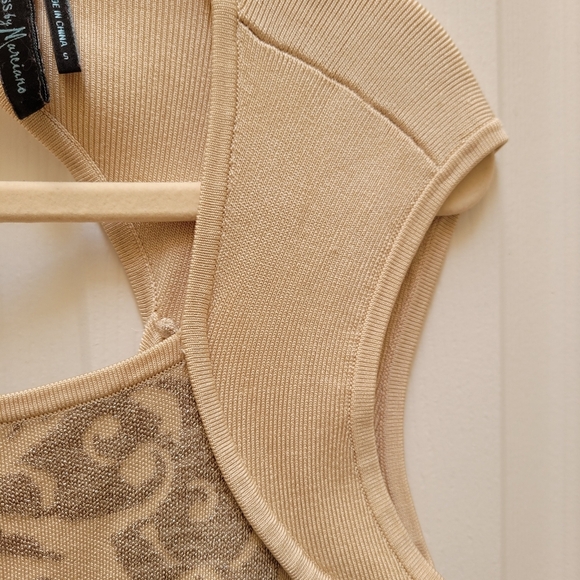 Dress - Picture 5 of 9